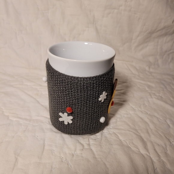 Threshold Coffee Sweater Mug, Christmas Design, Reindeer Snowflakes - Picture 2 of 4